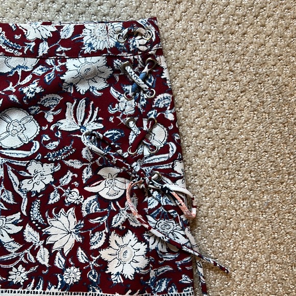 Abercrombie and Fitch Mini Skirt Size 0 - Picture 3 of 5